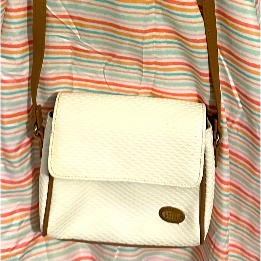 Vintage Crazy Horse by Liz Claiborne purse white crossbody snap open and close